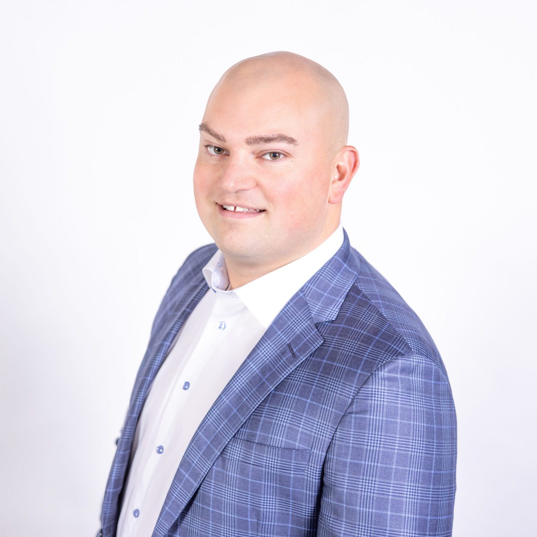 head shot craig watterworth (1)